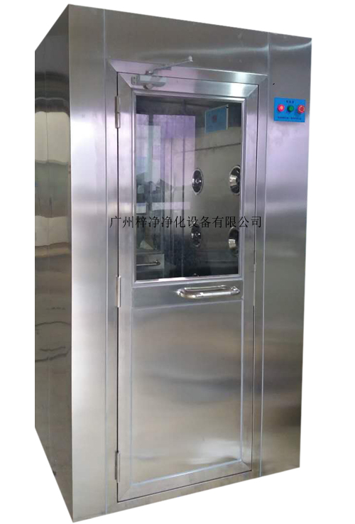 風淋室是進入潔凈室所必需的通道，可以減少進出潔凈室所帶來的污染問題。