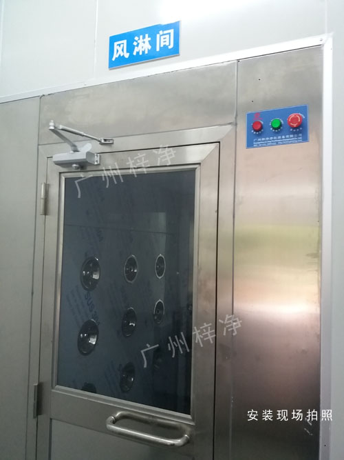 不銹鋼風淋室圖片 不銹鋼風淋室圖片