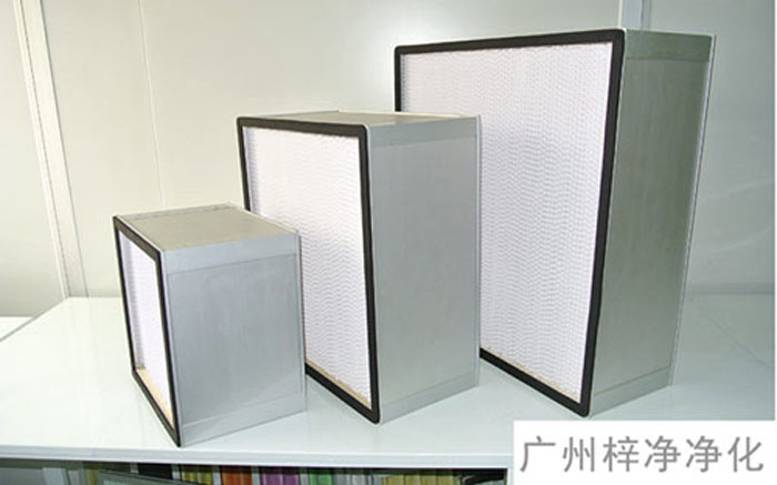 F-S有隔板中效空氣過濾器主要用于制藥、電子、食品廠房中潔凈/空調/通風系統的中級過濾。