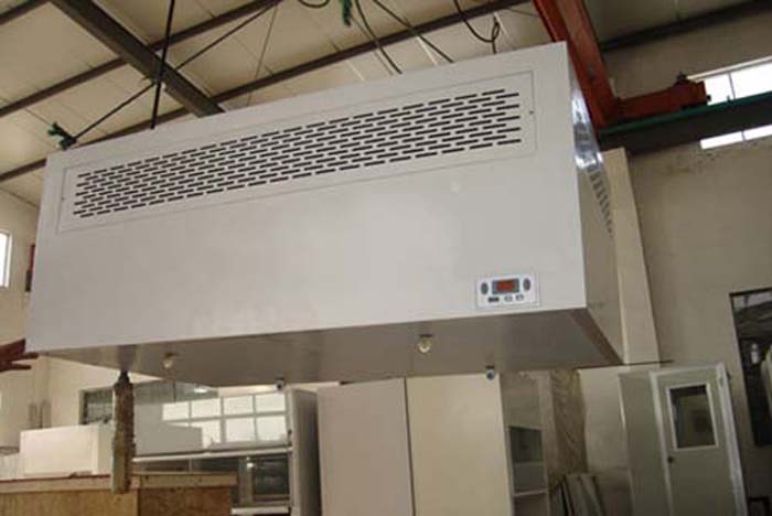 層流罩目前廣泛用于電子、生物、醫藥、食品、精密儀器等行業的無塵無菌操作環境，提供局部高潔凈度工作環境。