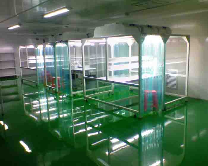 潔凈棚廣泛應用于藥品、食品、半導體等行業。